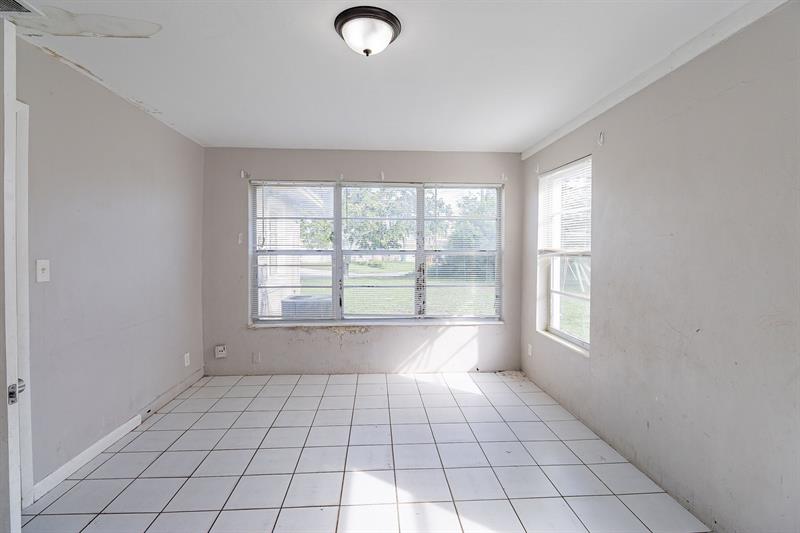 Image 16 of 26 For 404 5th Ave  