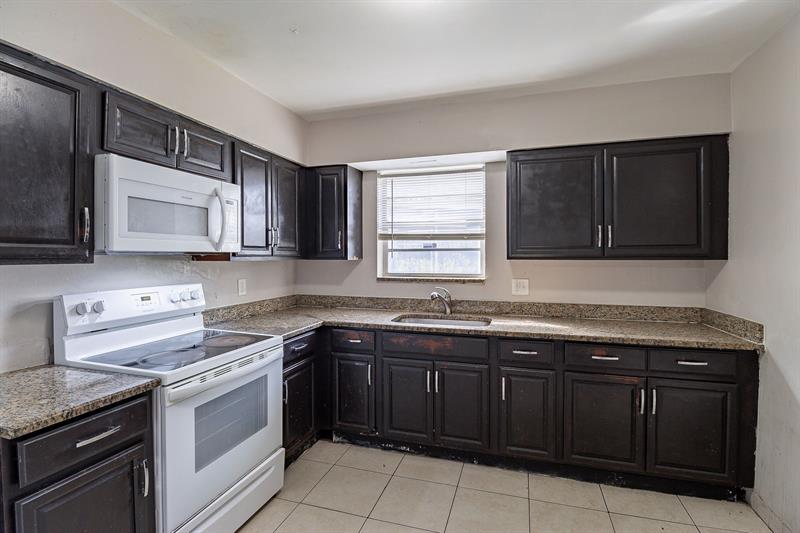 Image 3 of 26 For 404 5th Ave  