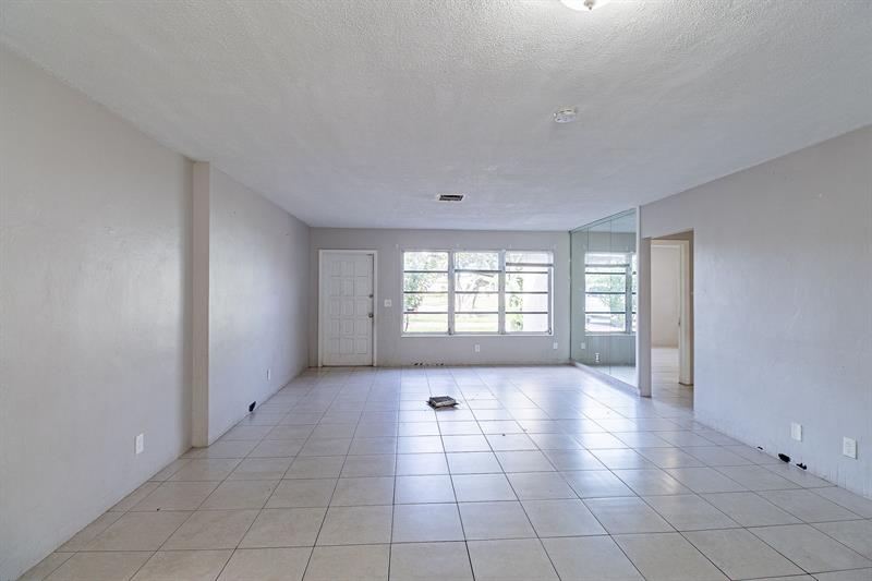 Image 7 of 26 For 404 5th Ave  