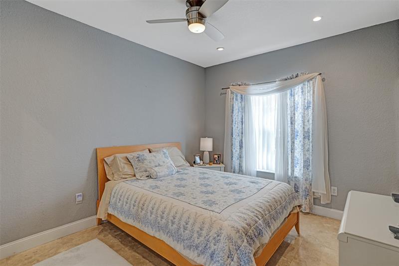 Image 44 of 54 For 1885 74th Way