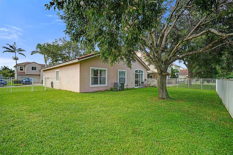 Image 6 of 54 For 1885 74th Way
