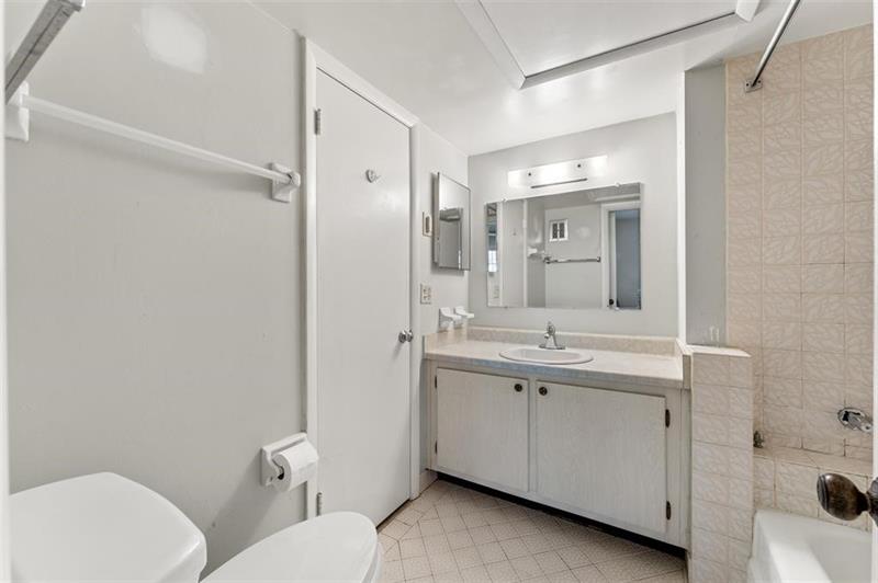 Image 12 of 30 For 639 Oakland Park Blvd.  207d