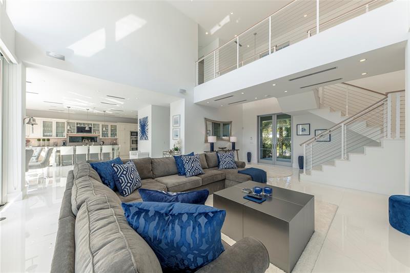 Image 35 of 81 For 701 Flamingo Dr
