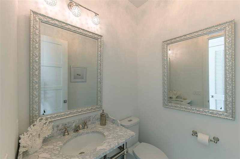 Image 38 of 81 For 701 Flamingo Dr