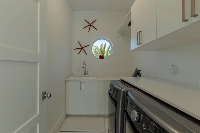 Image 50 of 81 For 701 Flamingo Dr
