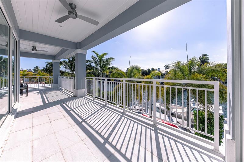 Image 63 of 81 For 701 Flamingo Dr