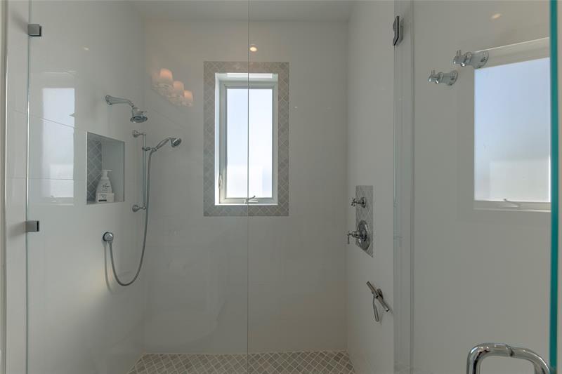 Image 70 of 81 For 701 Flamingo Dr