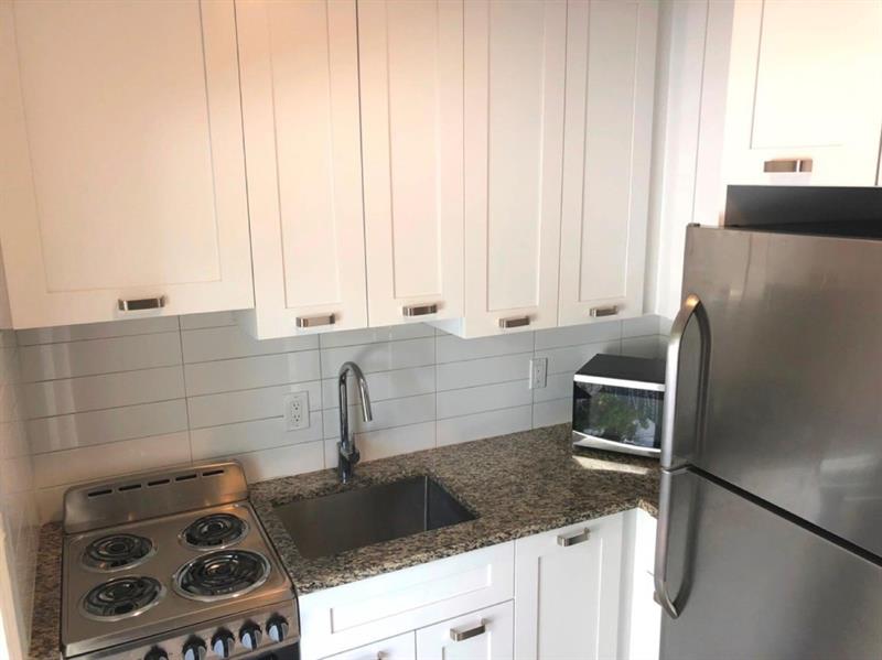 Image 3 of 6 For 812 90th St  3