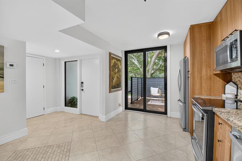 Image 27 of 43 For 3802 Bridgewood Dr  3802