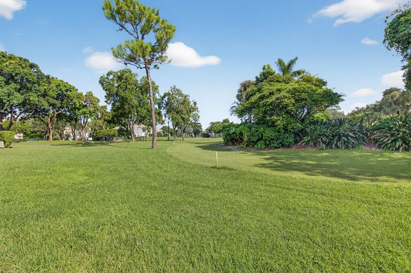 Image 30 of 43 For 3802 Bridgewood Dr  3802