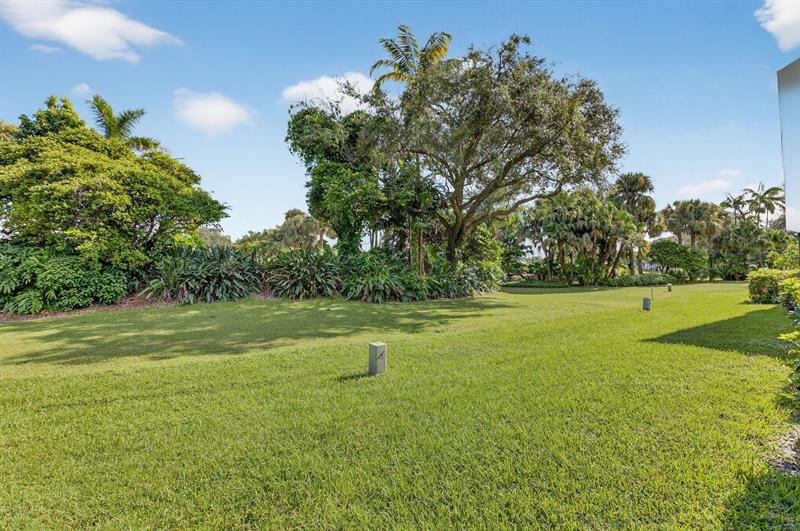 Image 31 of 43 For 3802 Bridgewood Dr  3802