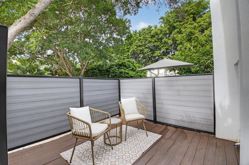 Image 6 of 43 For 3802 Bridgewood Dr  3802