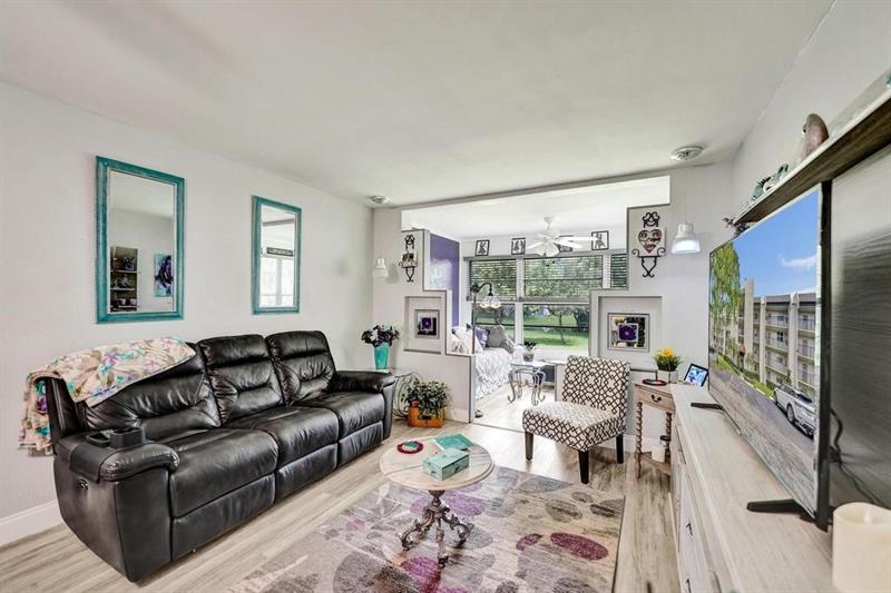 Image 18 of 59 For 9480 Poinciana Pl  201