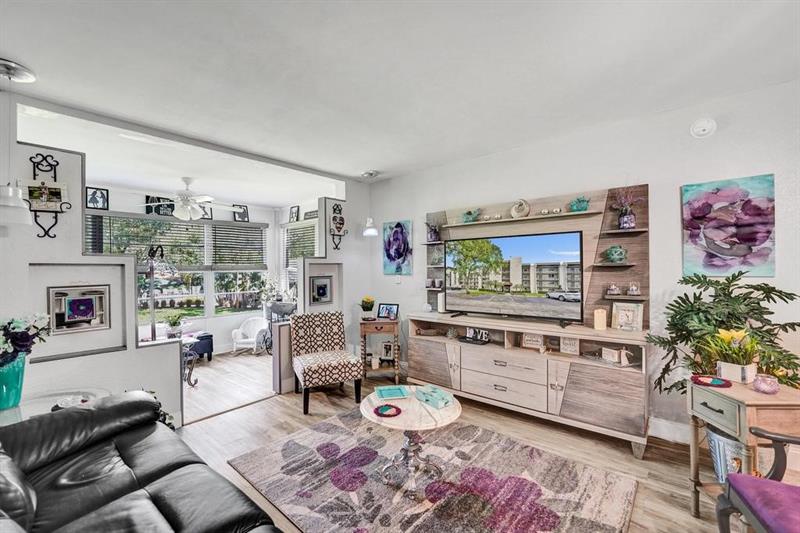 Image 19 of 59 For 9480 Poinciana Pl  201