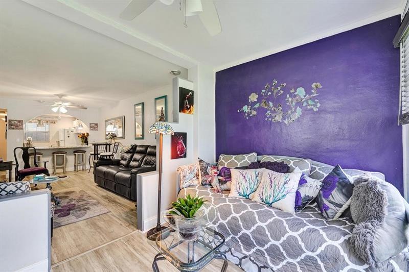 Image 26 of 59 For 9480 Poinciana Pl  201