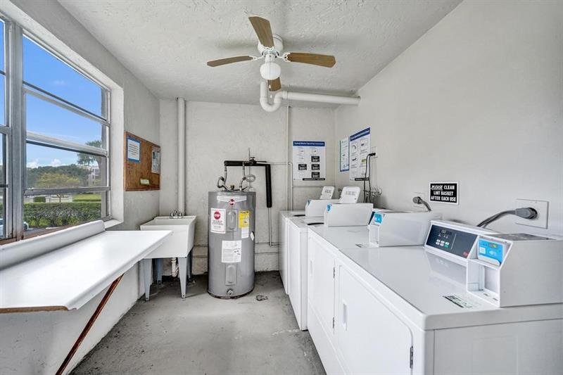 Image 36 of 59 For 9480 Poinciana Pl  201