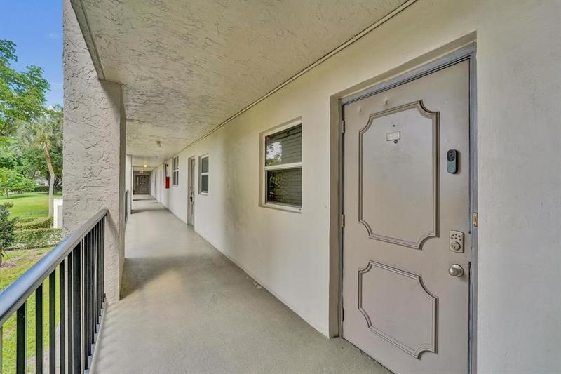 Image 4 of 59 For 9480 Poinciana Pl  201