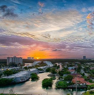 Image 18 of 19 For 16275 Collins Ave  1501