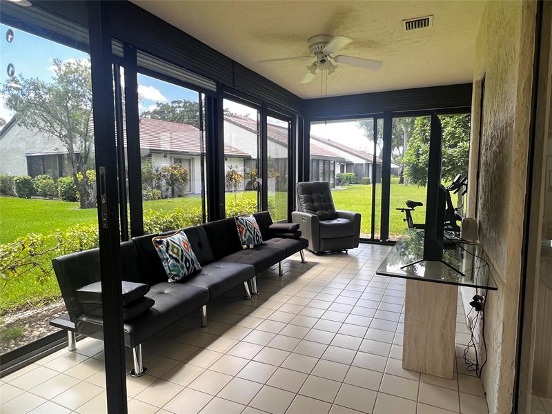 Image 11 of 24 For 5667 Parkwalk Cir E  5667