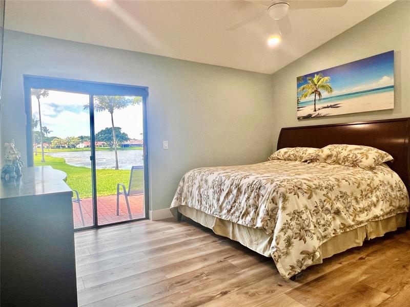 Image 13 of 24 For 5667 Parkwalk Cir E  5667