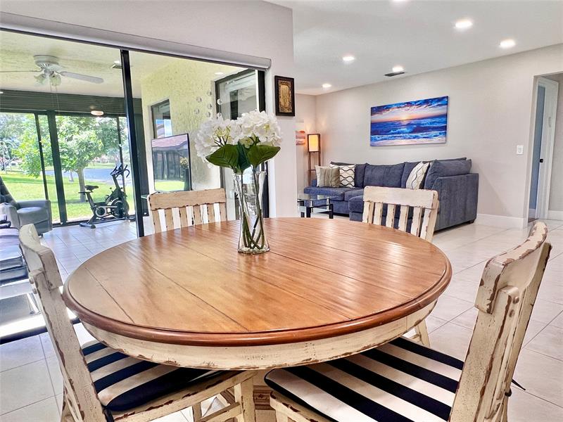 Image 18 of 24 For 5667 Parkwalk Cir E  5667