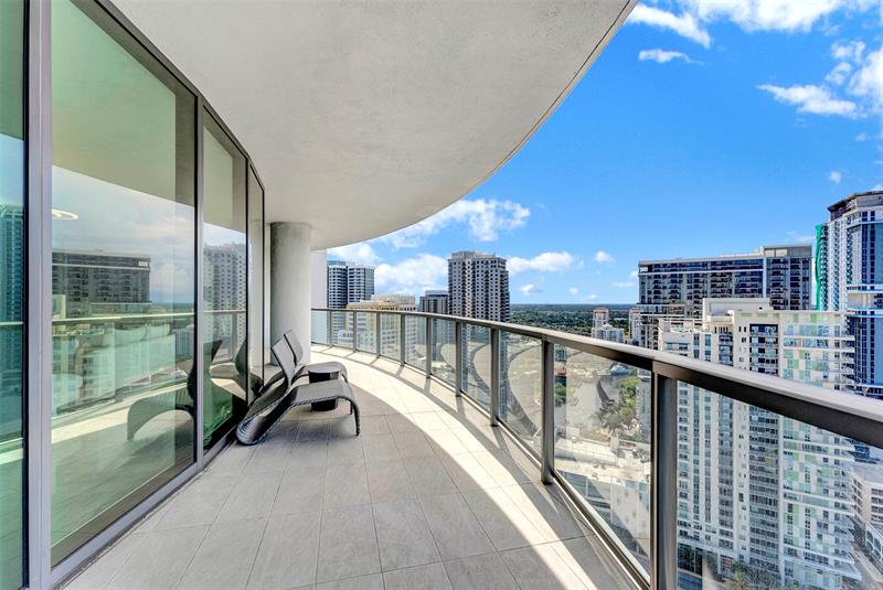 Image 12 of 84 For 100 Las Olas Blvd  2803