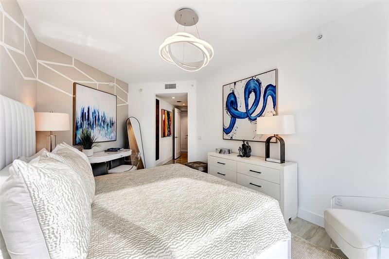 Image 38 of 84 For 100 Las Olas Blvd  2803