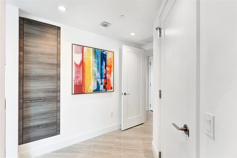 Image 40 of 84 For 100 Las Olas Blvd  2803