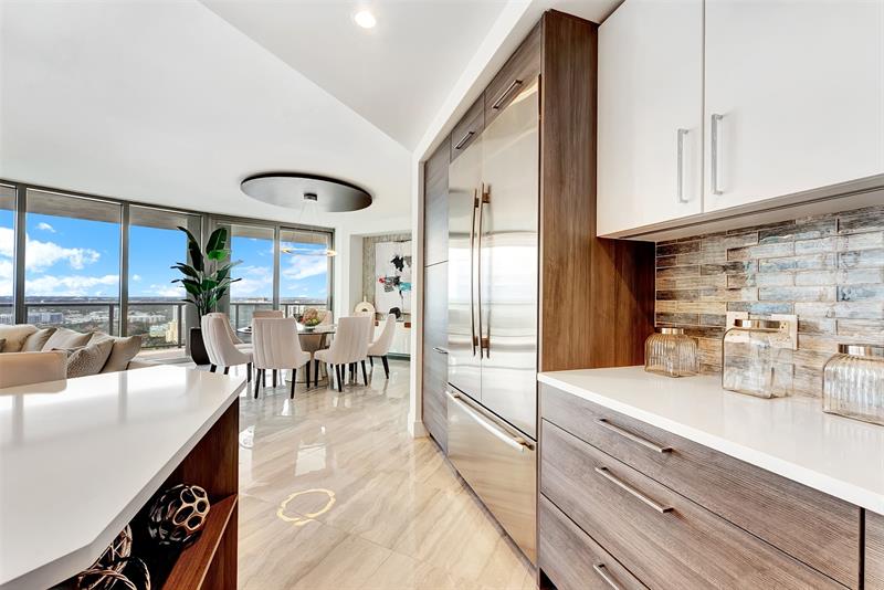 Image 41 of 84 For 100 Las Olas Blvd  2803