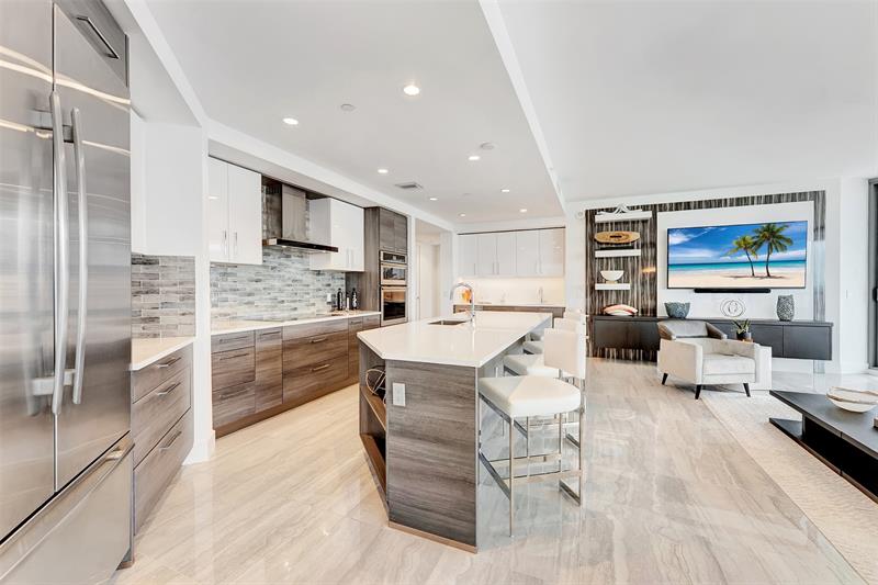 Image 42 of 84 For 100 Las Olas Blvd  2803