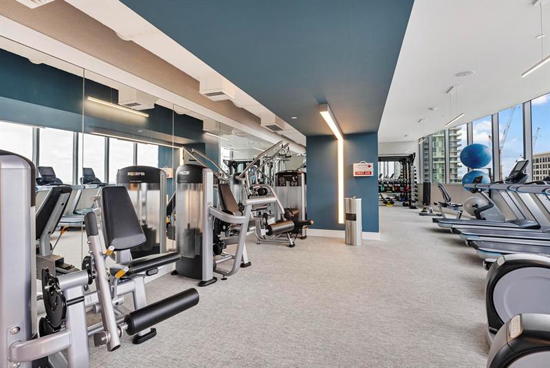 Image 52 of 84 For 100 Las Olas Blvd  2803