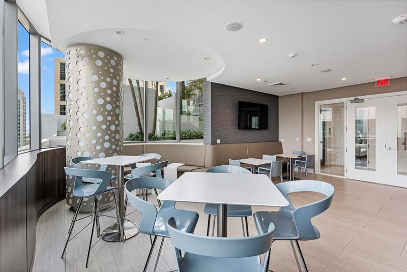 Image 55 of 84 For 100 Las Olas Blvd  2803