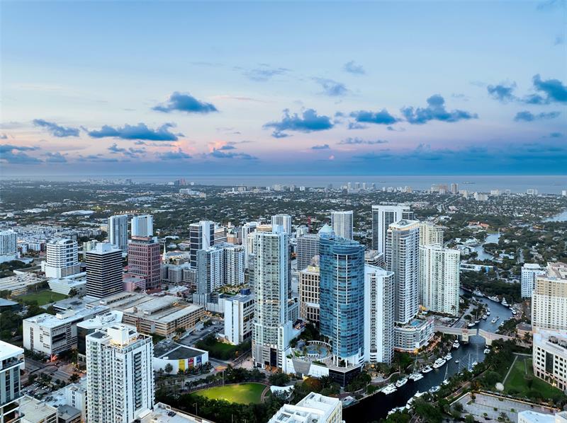 Image 73 of 84 For 100 Las Olas Blvd  2803