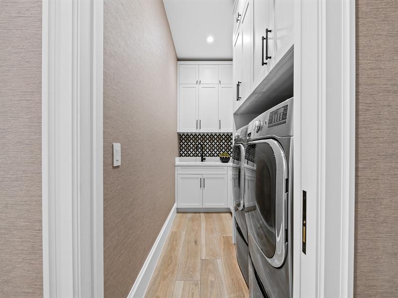 Image 23 of 56 For 2408 27th Ave