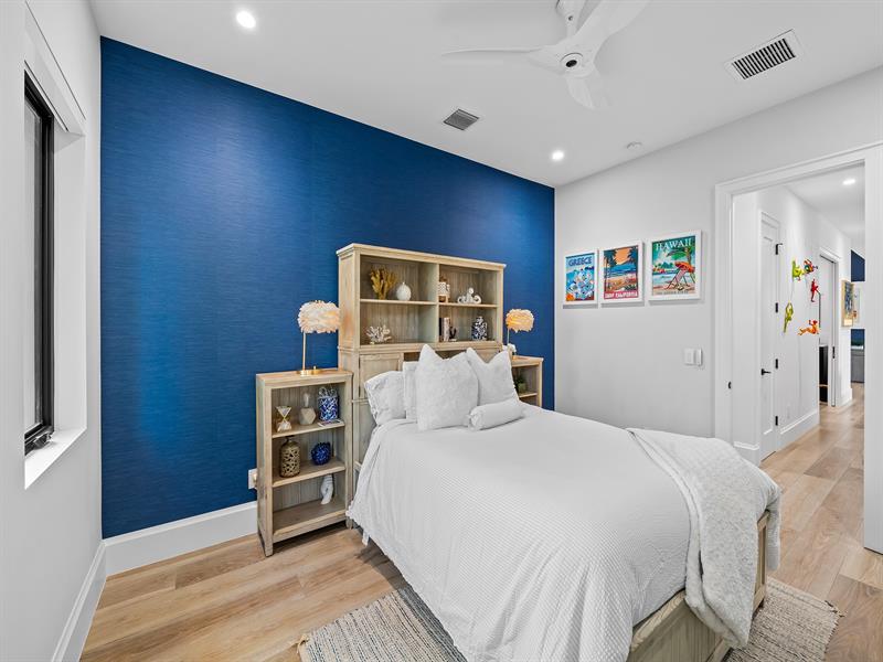 Image 41 of 56 For 2408 27th Ave