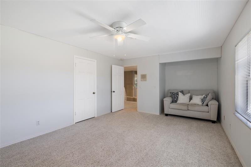 Image 11 of 55 For 960 48th  