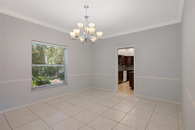 Image 32 of 55 For 960 48th  
