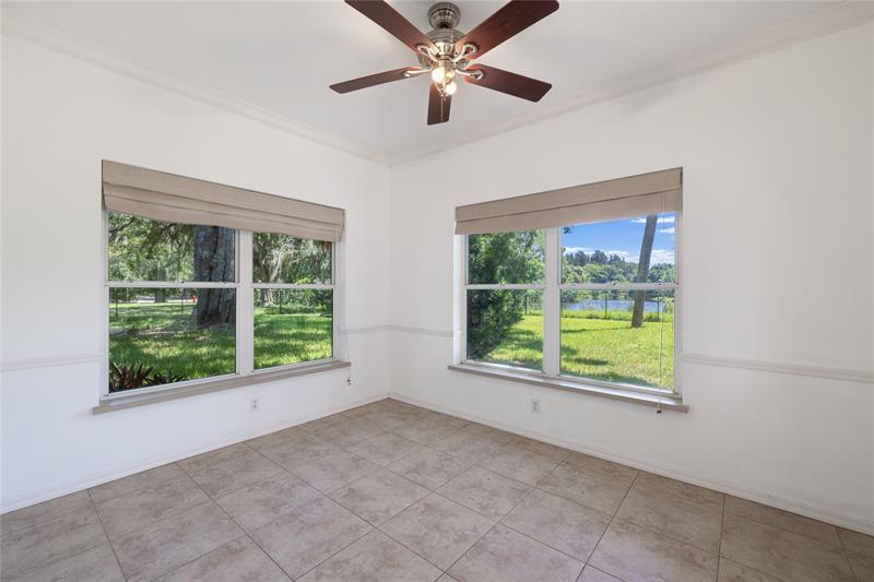 Image 33 of 55 For 960 48th  