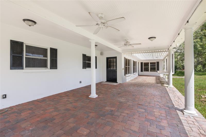 Image 43 of 55 For 960 48th  