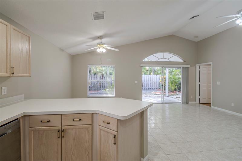 Image 11 of 29 For 1875 Barnstable Rd