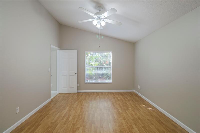 Image 16 of 29 For 1875 Barnstable Rd
