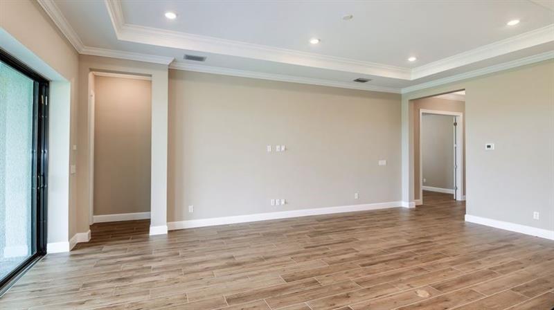 Image 14 of 33 For 13621 Alejandro Court