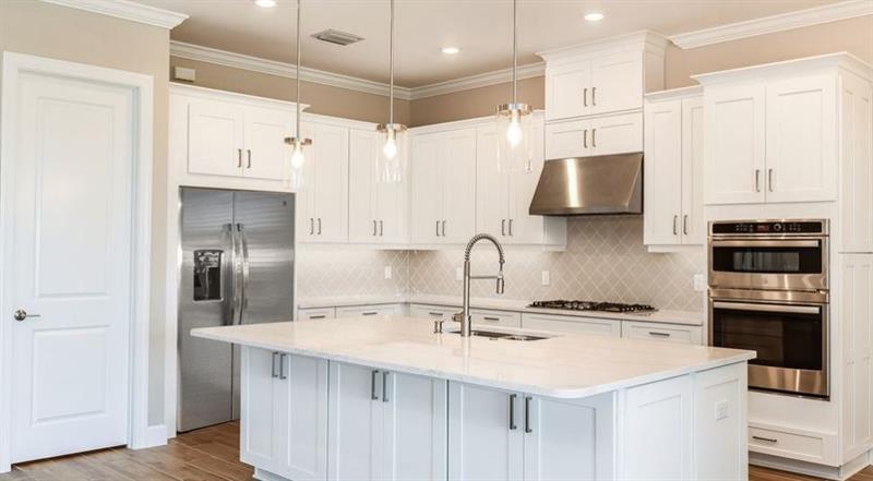 Image 15 of 33 For 13621 Alejandro Court