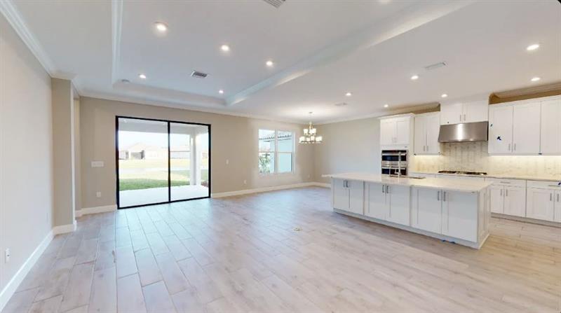 Image 16 of 33 For 13621 Alejandro Court