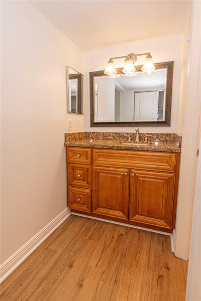 Image 18 of 24 For 9471 Evergreen Pl  201