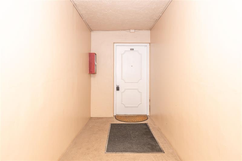 Image 20 of 24 For 9471 Evergreen Pl  201