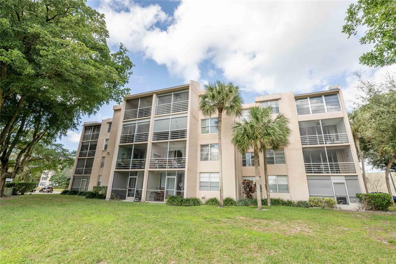 Image 22 of 24 For 9471 Evergreen Pl  201