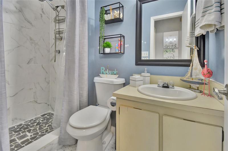 Image 14 of 18 For 4415 5th Ave  3125