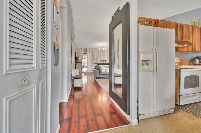 Image 3 of 18 For 4415 5th Ave  3125