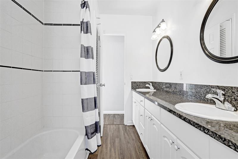 Image 41 of 48 For 949 10th Ct  